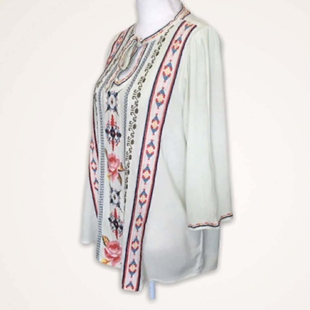The Paisley Parrot Embroidered Blouse - Picture 2 of 7